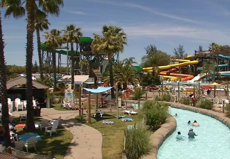 High temperatures forced people to cool off at Concord water park